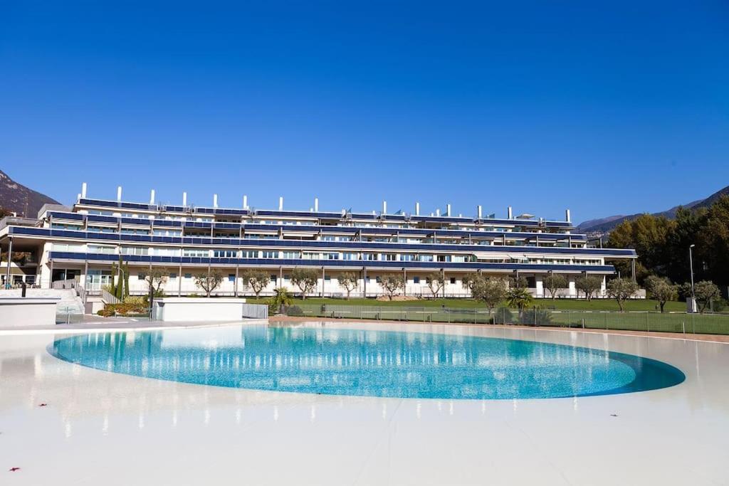 Appartamento Bersaglio Costa Volpino Exterior photo